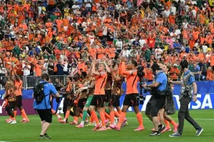 Hasil Piala Dunia: Belanda Benamkan Swedia 5-1