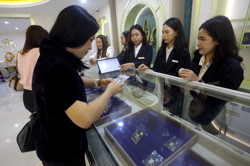 Hadir Dalam Soft Opening Nellava Bullion, Kirana Larasati Ajak Investasi Logam Mulia Jangka Panjang.