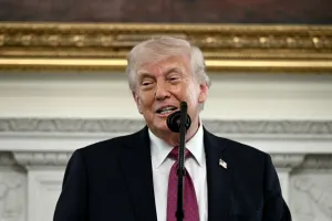 Trump Desak Raksasa Minyak Turunkan Harga BBM