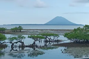 Gaet Wisatawan dengan Minat Khusus, Taman Nasional Bunaken Latih Pemandu Wisata Lokal Pendakian Gunung Manado Tua
