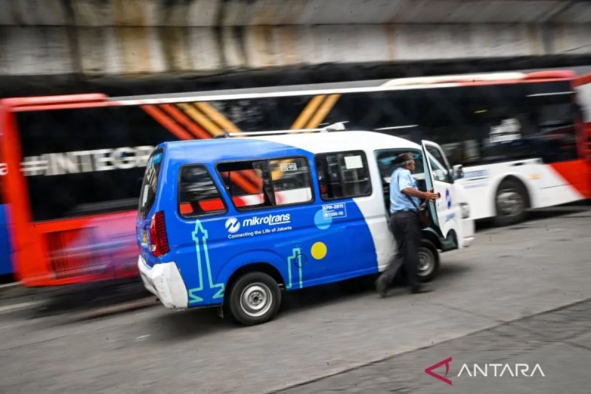Kado HUT ke-81 RI, Naik Transportasi Umum Milik Pemprov DKI Cuma Rp1 pada 17 Agustus