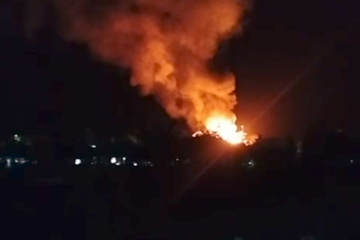 Kebakaran Melanda Kampung Adat Sade di Lombok Tengah, Rumah Suku Sasak Hangus Terbakar