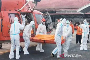Basarnas Bergerak Cepat! 7 Korban Kapal Virgo Dievakuasi ke Lanud Sjamsudin Noor