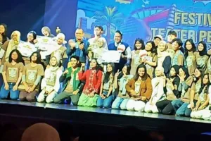 Grup Teater dari Jakbar Meraih Penghargaan Lima Kategori Festival Pelajar