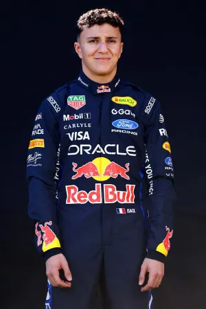 Isack Hadjar Perpanjang Kontrak di Red Bull hingga Musim F1 2027