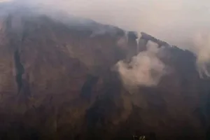 Karhutla di TN Gunung Rinjani, BNPB: Tak Ada Warga Terdampak.