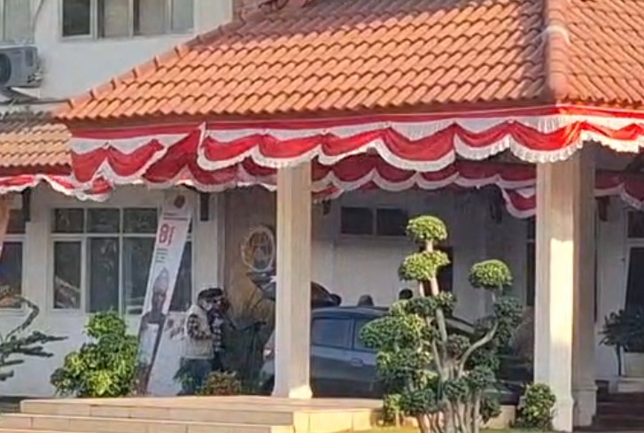 KPK Geledah Kanwil BPN Jatim Surabaya, dan Sita Uang dalam Amplop dari Kantor BPN Mojokerto