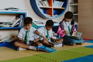 Pemerintah: Pendidikan Gratis SD hingga SMP Negeri maupun Swasta Diterapkan Bertahap pada 2027