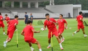 Mengapa 3 Pemain Persib Dibuang John Herdman dari Skuad FIFA ASEAN Cup? Ini Perkaranya!