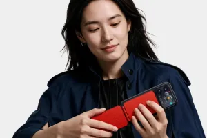 Wow! Xiaomi 18 Pro Bisa Jadi Gitar Listrik Berkat Aksesori Pocket Guitar