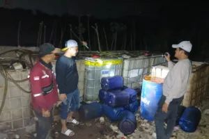 Polda Banten Bongkar Sindikat Penimbunan BBM Bersubsidi di Serang