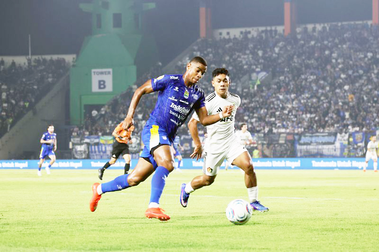 Sentuhan Pertama Langsung Gol, Julio Cesar Sukses Jadi Pahlawan Kemenangan Persib Bandung