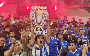 Pulang Nonton Persib, Bobotoh 16 Tahun Ditemukan Tewas di Jalan Raya Bogor, Kronologi & Penyebab Diselidiki Aparat