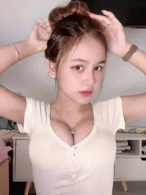 Kunjungi akun @thatsenjaaaa di TikTok