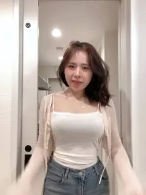Kunjungi akun @heyyyciaa di TikTok