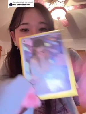 Kunjungi akun @twinkletoes.04 di TikTok
