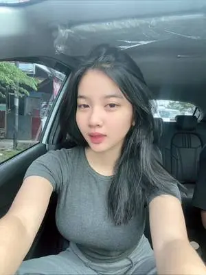 Kunjungi akun @araalagiiiii di TikTok