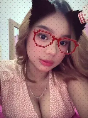 Kunjungi akun @iyanibil di TikTok