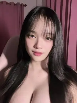 Kunjungi akun @beyourhanzel di TikTok