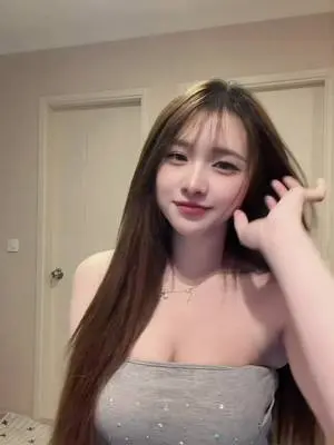 Kunjungi akun @darlinggxi di TikTok