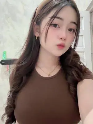 Kunjungi akun @_vyor di TikTok