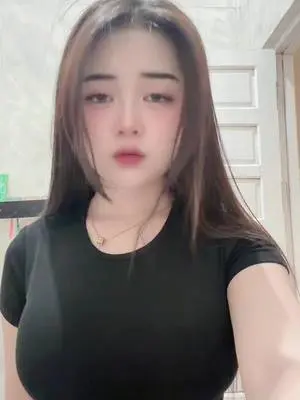 Kunjungi akun @_vyor di TikTok