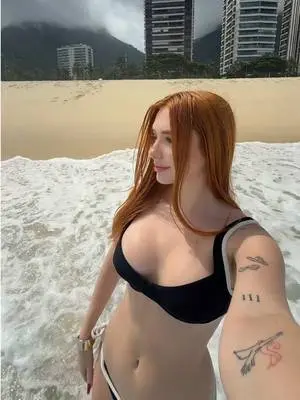 Kunjungi akun @fernandahanzen di TikTok