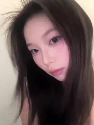 Kunjungi akun @naviiiixx__ di TikTok