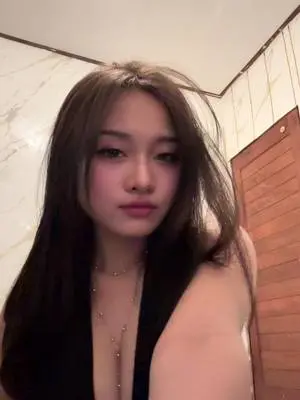 Kunjungi akun @deevagayatri di TikTok