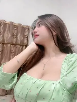 Kunjungi akun @cacarebeccaputry di TikTok