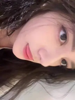 Kunjungi akun @linnsrin_ di TikTok