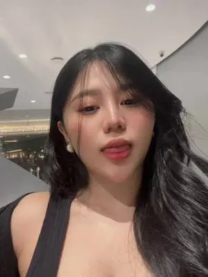 Kunjungi akun @riekedeaaa di TikTok