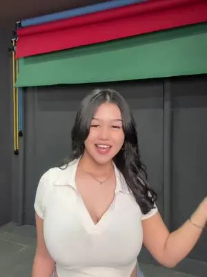 Kunjungi akun @sherlinaaaaaaaa di TikTok