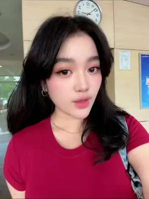 Kunjungi akun @chantiqas di TikTok