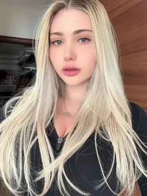 Kunjungi akun @blackwidoff di TikTok