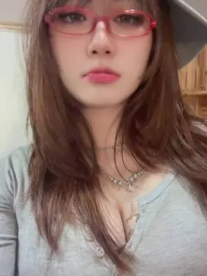 Kunjungi akun @aleynazzh di TikTok