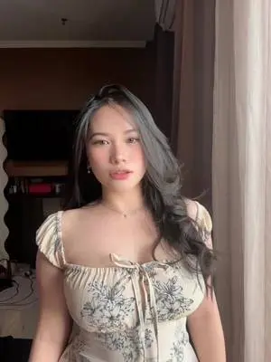 Kunjungi akun @trlrn_ di TikTok