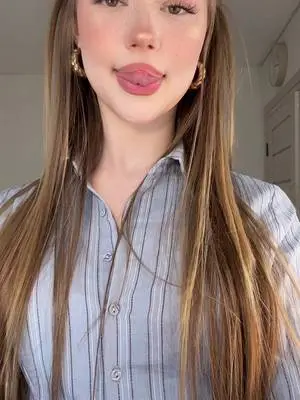 Kunjungi akun @nastuyshkakristmas di TikTok