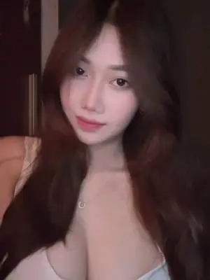 Kunjungi akun @gwnmkrvyy di TikTok