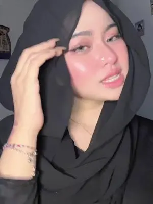 Kunjungi akun @dumpnazzz di TikTok