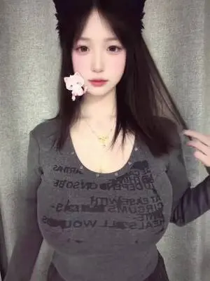 Kunjungi akun @kunkunmaom di TikTok