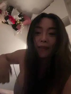 Kunjungi akun @secr3twal4ngclu3 di TikTok