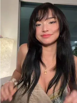 Kunjungi akun @jeilalou di TikTok
