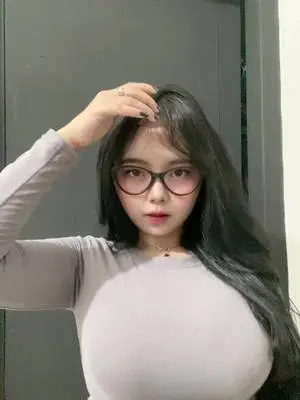 Kunjungi akun @igmilawati121 di TikTok