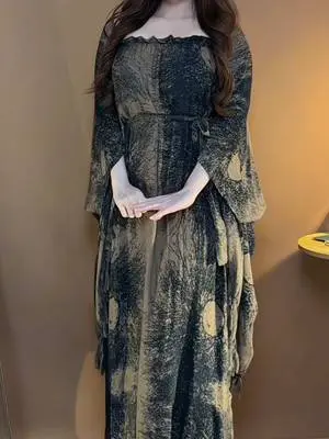 Kunjungi akun @girlshopamabel22 di TikTok