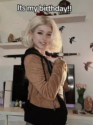 Kunjungi akun @pastelmiilk di TikTok