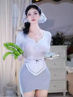 Kunjungi akun @yelanfood di TikTok