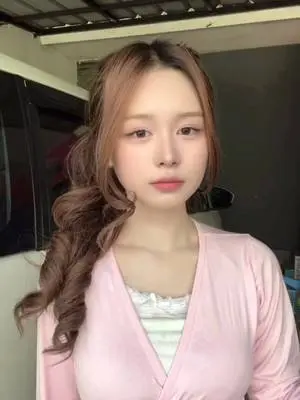 Kunjungi akun @lawpcs di TikTok
