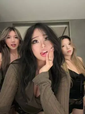 Kunjungi akun @cellow111 di TikTok