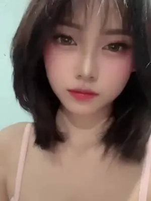 Kunjungi akun @naysysy di TikTok